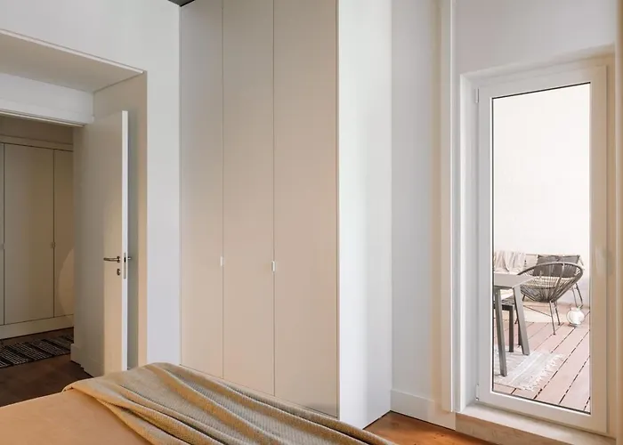 דירה Karoo - 2 Bedrooms And Terrace In Santo Antonio ליסבון